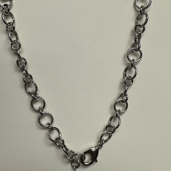 Vintage 1946 Black and Silver Necklace - Picture 4 of 4